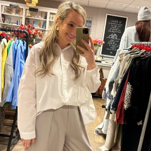 Prachtige blouse met plissé achterkant - Wit