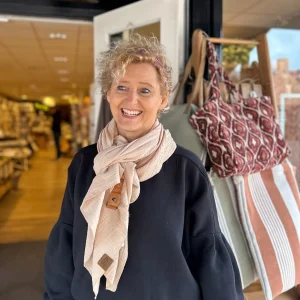 Super leuke Sjaal met leren gesp - Camel / Zand