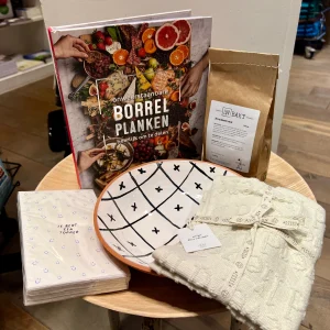 Kerstpakket BORRELPLANK  - 60 euro