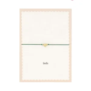 ZUSSS ANSICHTKAART LIEFS MET ARMBANDJE HARTJE DONKERGROEN