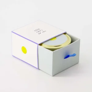 Zusss geurkaars tinnen in schuifdoosje Trots op jou smiley wit/ blauw