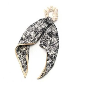 Super leuke Scrunchie / Haarelastiek / sjaaldetail