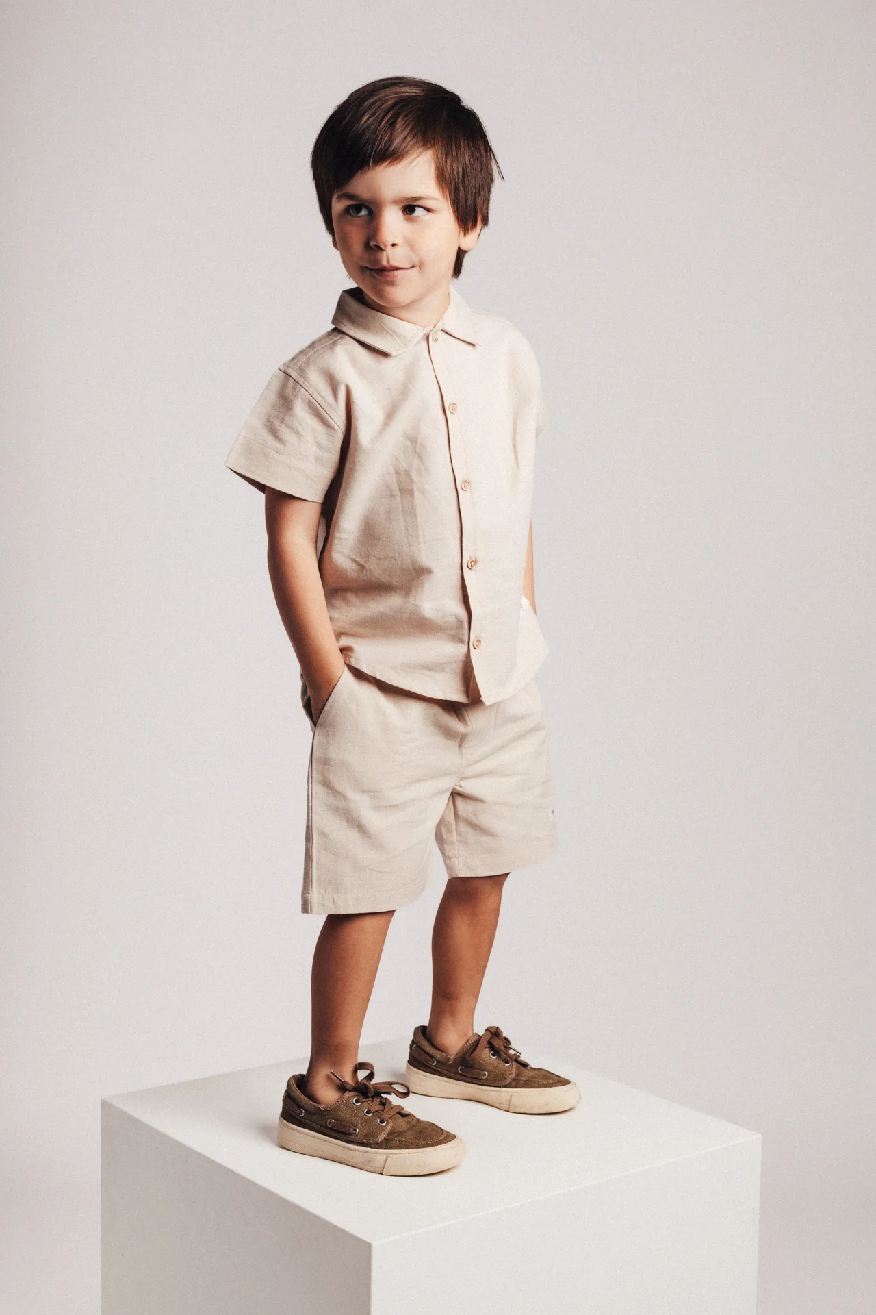 Baje Studio - linen blouse shortsleeve Moises - beige - Afbeelding 3