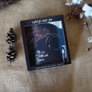 Lichtje - He fills my cup with Grace