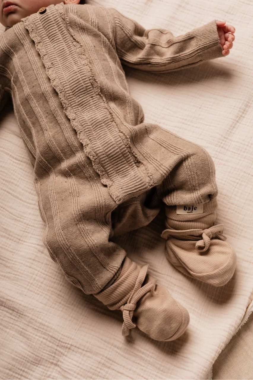 Baje Studio - knitted jumpsuit Cotes - peach almond - Afbeelding 3