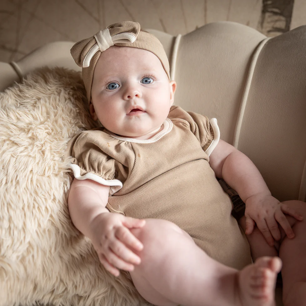 Peekaboo - suit Karen - mocha - Afbeelding 4