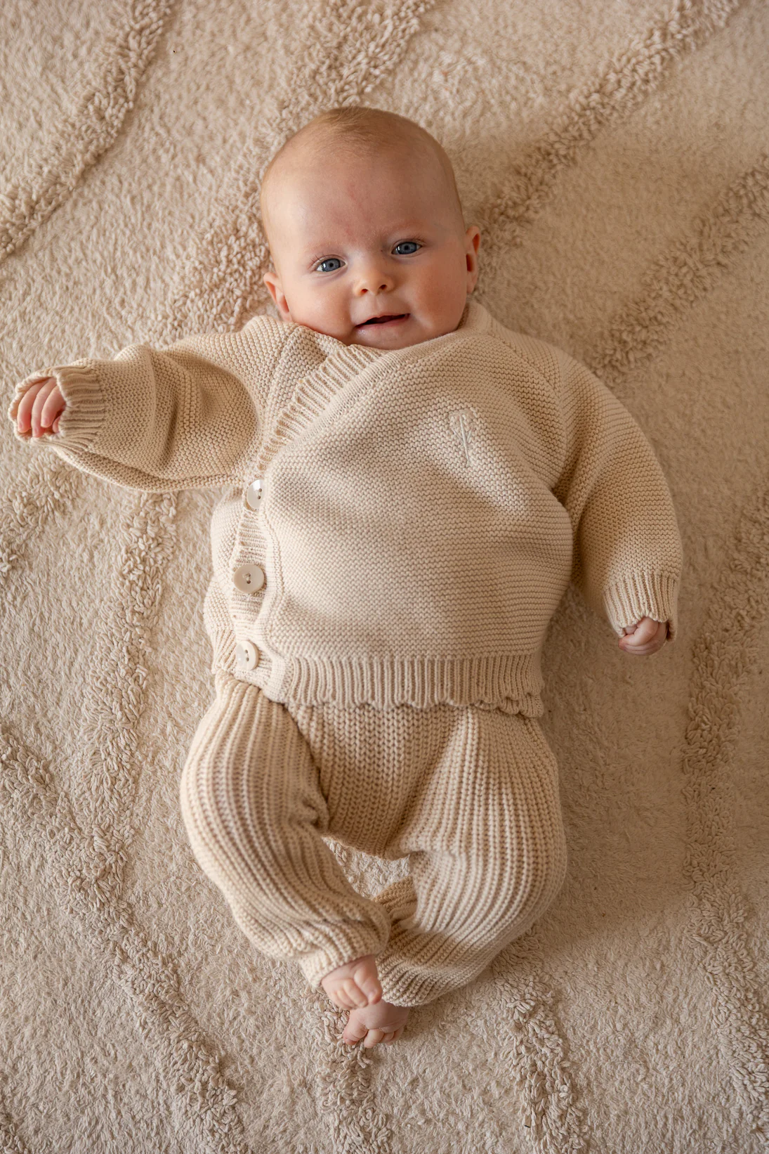 Two You Label - knitted baby cardigan Beau - beach - Afbeelding 4
