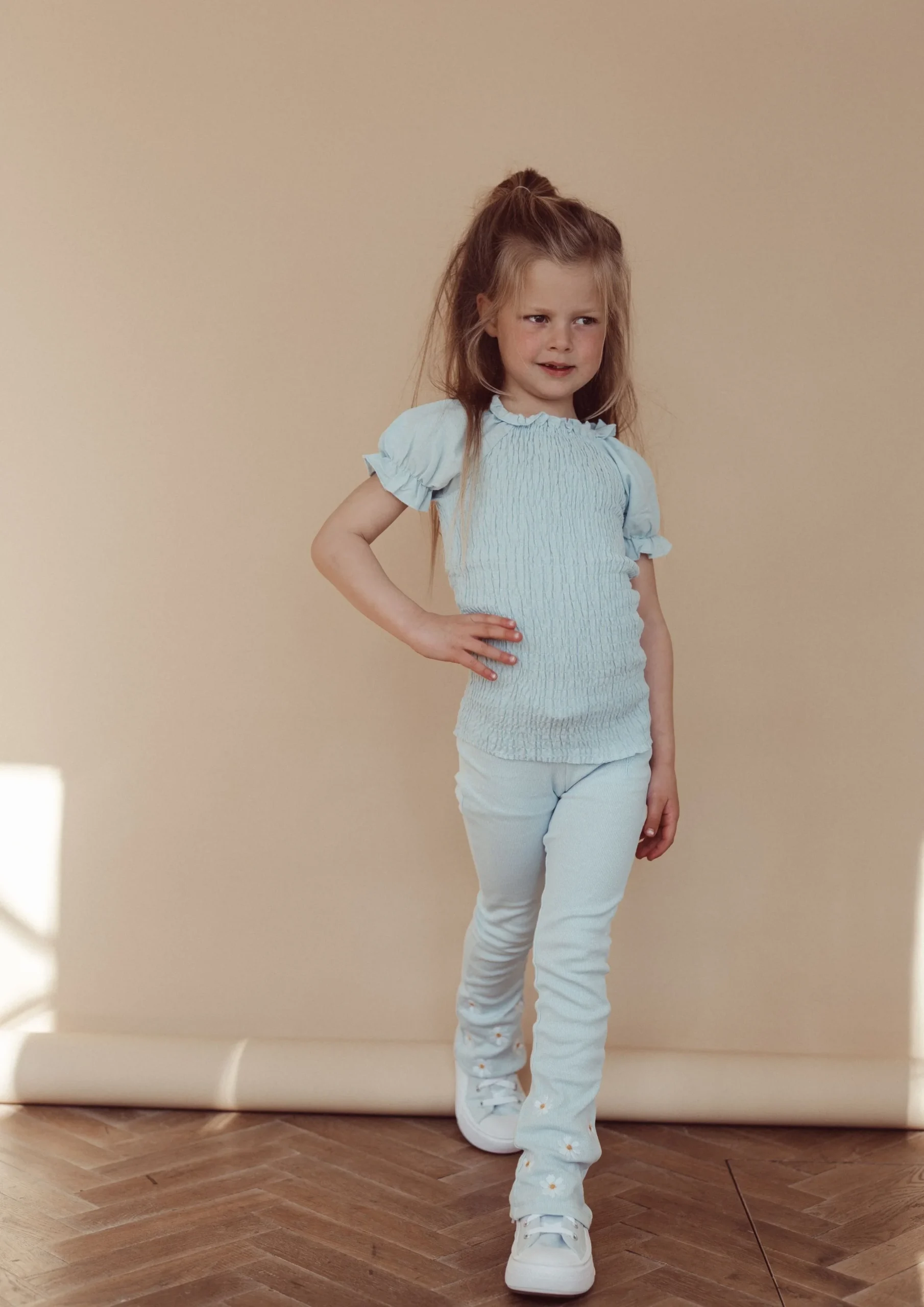 Two You Label - flare legging Lilly embroidery flower - light blue - Afbeelding 4